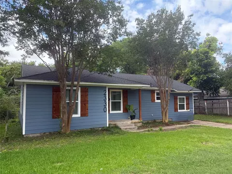 2330 Ballycastle Dr, Dallas, TX 75228