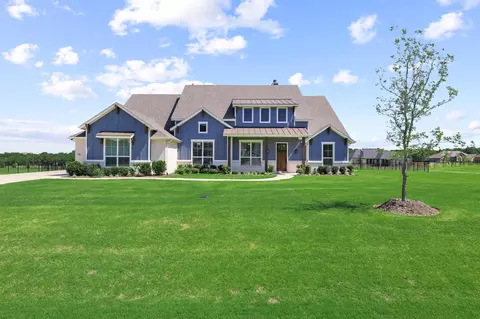 180 Waterview Dr, Gunter, TX 75058