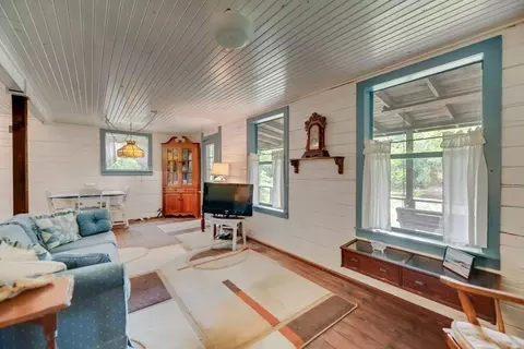 Living - 9875 Old Bridge Rd, Terrell, TX 75160 photo 3 of 3