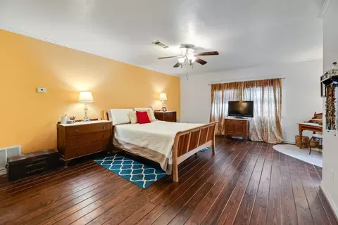 Bedroom - 9875 Old Bridge Rd, Terrell, TX 75160 photo 3 of 5