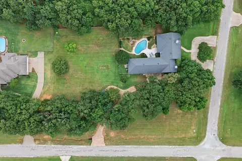 7512 Woodland Dr, Alvarado, TX 76009