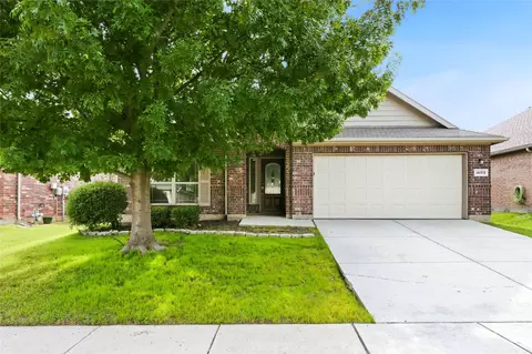 14313 Mariposa Lily Ln, Haslet, TX 76052