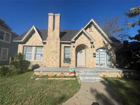 1009 E Humbolt St, Fort Worth, TX 76104