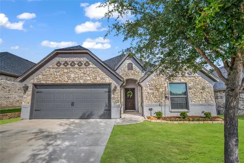 1904 Town Creek Cir, Weatherford, TX 76086