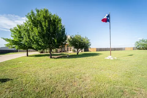 102 Tweetie Pie Ln, Abilene, TX 79602