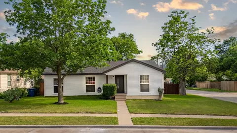 301 Buhler Dr, Garland, TX 75040