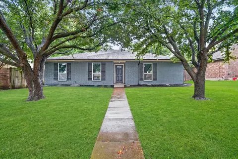 4539 Preston Trail Dr, Mesquite, TX 75150