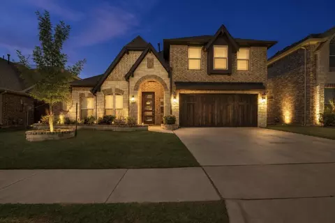 505 Livia St, Burleson, TX 76028