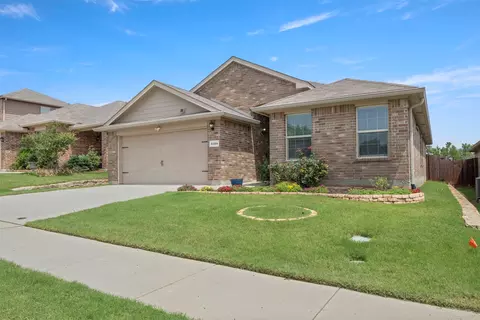 8209 Karole Dr, Fort Worth, TX 76120