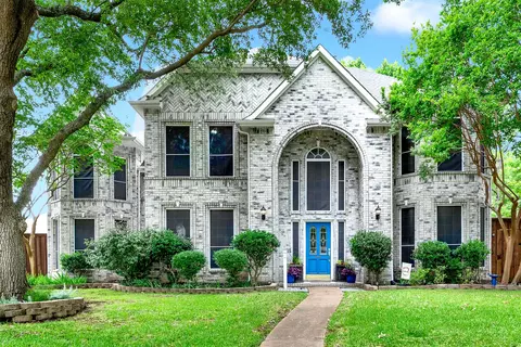 3303 Stonehenge Dr, Richardson, TX 75082