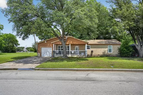 3272 Mimosa Park Dr, Richland Hills, TX 76118