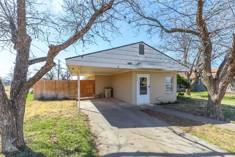 1425 12th St, Anson, TX 79501