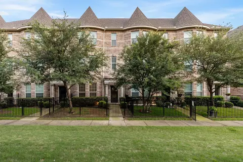 2500 Rockbrook Dr #B83, Lewisville, TX 75067