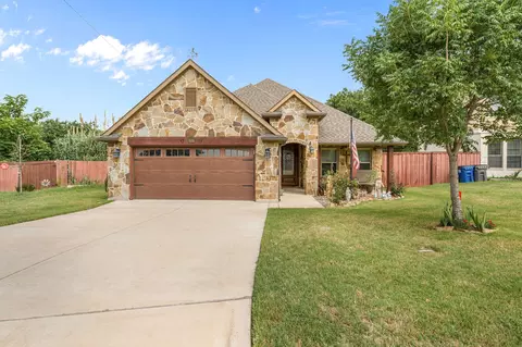 606 Hillside Cir, Little Elm, TX 75068