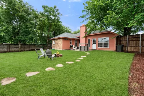 728 Saddle Rd, White Settlement, TX 76108