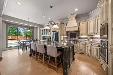 110 Red Oak Dr, Krugerville, TX 76227