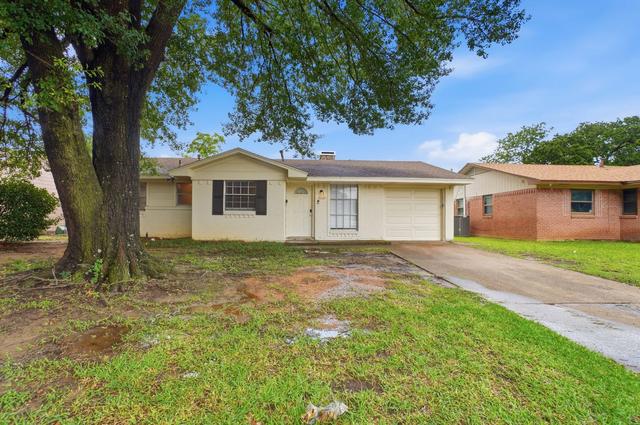 2301 Narobi Pl, Mesquite, TX 75149