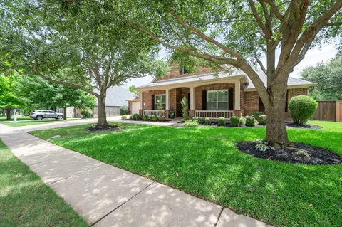 905 Killian Dr, Mansfield, TX 76063