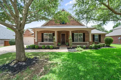 905 Killian Dr, Mansfield, TX 76063