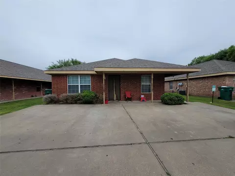 217 E Craven Ave #C & D, Lacy Lakeview, TX 76705