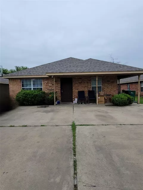 235-237 E Craven Ave, Lacy Lakeview, TX 76705