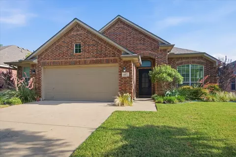 617 Catalpa Rd, Fort Worth, TX 76131