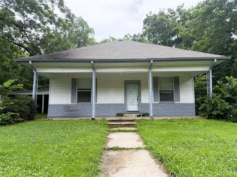 430 Faucett St, Blossom, TX 75416