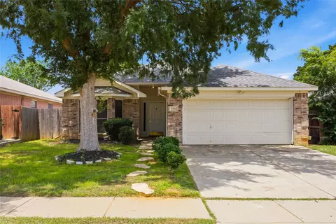 5503 Alta Verde Cir, Arlington, TX 76017