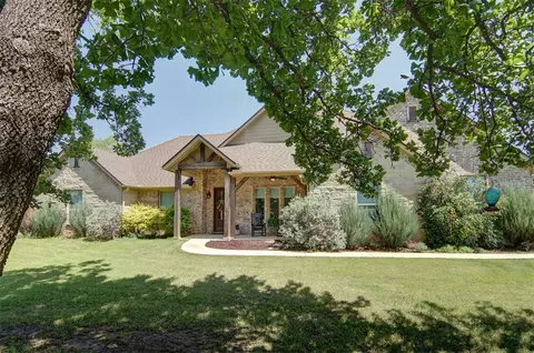 206 Oak Tree Ct, Poolville, TX 76487