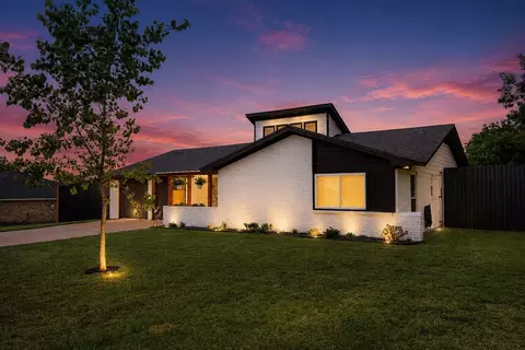 139 Moses Manor Dr, Lorena, TX 76655