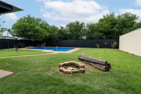 Exterior - 139 Moses Manor Dr, Lorena, TX 76655 photo 8 of 9