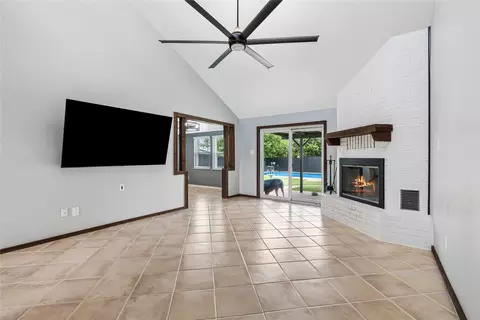 Living - 139 Moses Manor Dr, Lorena, TX 76655 photo 2 of 3