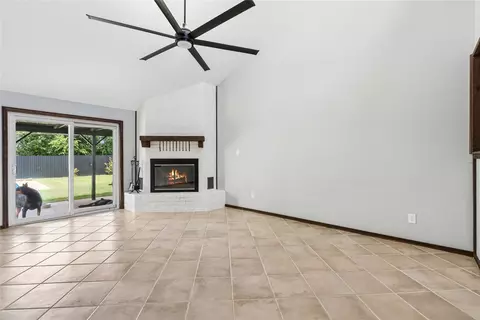 Living - 139 Moses Manor Dr, Lorena, TX 76655 photo 3 of 3