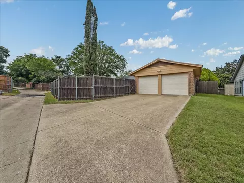 Exterior - 1908 Clemson Dr, Richardson, TX 75081 photo 5 of 5