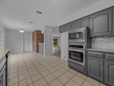 Kitchen - 1908 Clemson Dr, Richardson, TX 75081 photo 2 of 5
