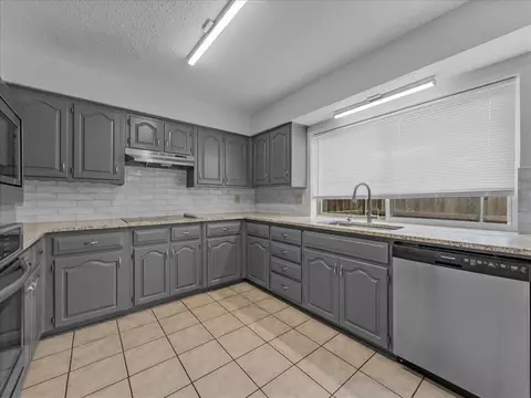 Kitchen - 1908 Clemson Dr, Richardson, TX 75081 photo 1 of 5