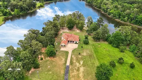 627 Levite Rd, Mansfield, LA 71052