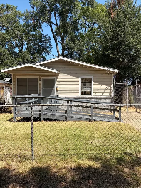 526 Coon St, Shreveport, LA 71104