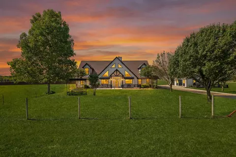 12240 Wellington Rd, Ponder, TX 76259