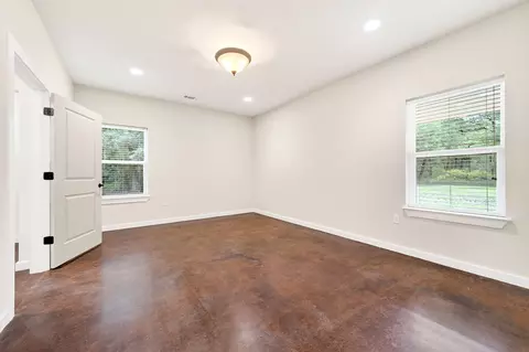 Bedroom - 13050 County Road 4016, Kemp, TX 75143 photo 3 of 4