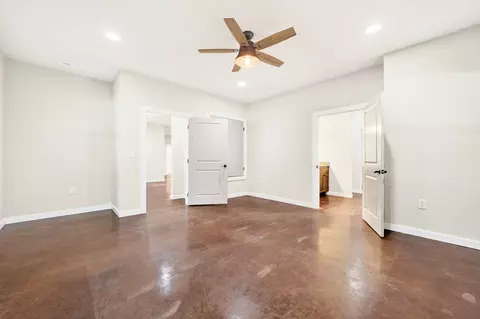 Bedroom - 13050 County Road 4016, Kemp, TX 75143 photo 1 of 4