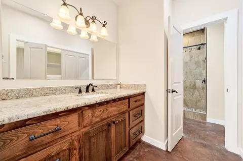 Bath - 13050 County Road 4016, Kemp, TX 75143 photo 8 of 9