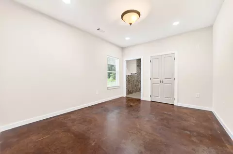 Bedroom - 13050 County Road 4016, Kemp, TX 75143 photo 2 of 4