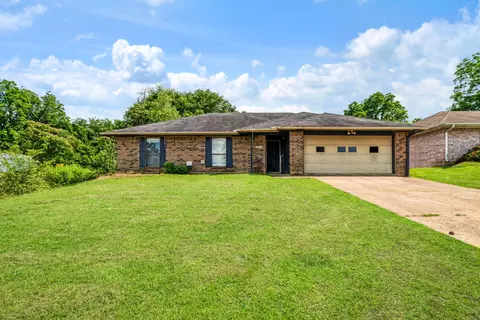 2630 Kessler Dr, Paris, TX 75460