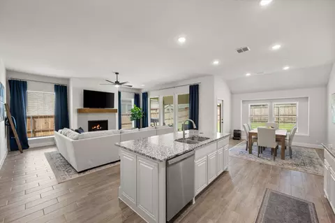 2406 Warrington Pl, Venus, TX 76084