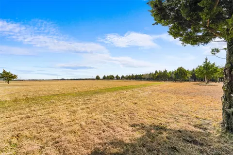710 E Reindeer Rd, Lancaster, TX 75146 photo 6