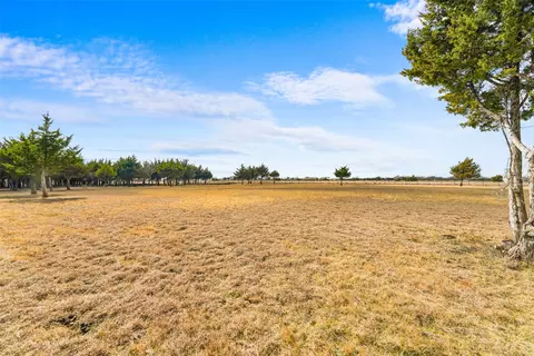 710 E Reindeer Rd, Lancaster, TX 75146 photo 7