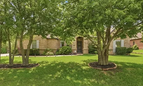 4000 Felps Dr, Colleyville, TX 76034