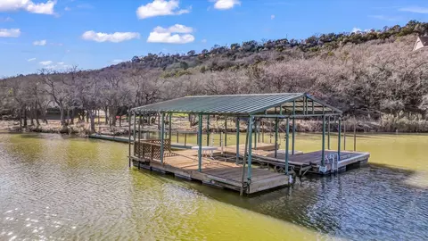 2416 S Lakeview Dr, Gordon, TX 76453