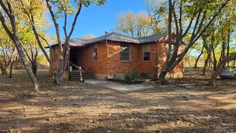 2518 Laney Rd, Denton, TX 76208